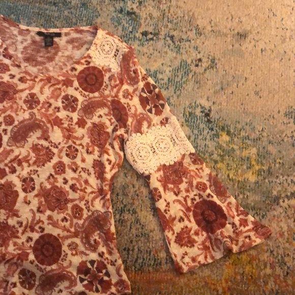 Top - Picture 2 of 4